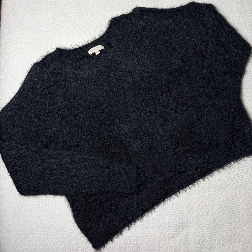 Ultra Flirt Black Fuzzy Eyelash Knit Crew Neck Sweater Large RS63046